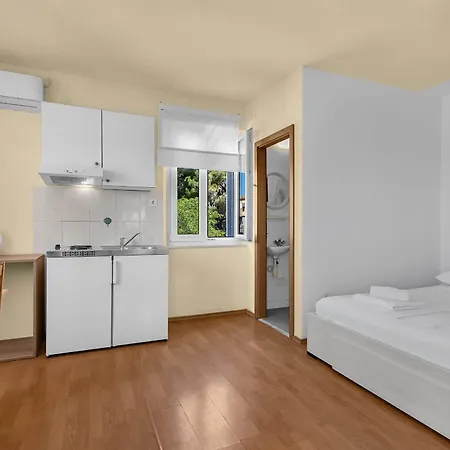 Apartment Jakov Makarska