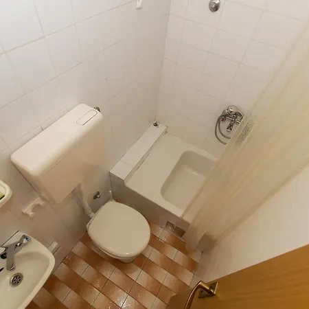 Jakov Apartment *