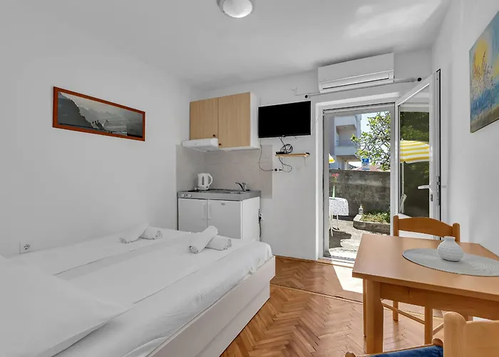 Jakov * Макарска