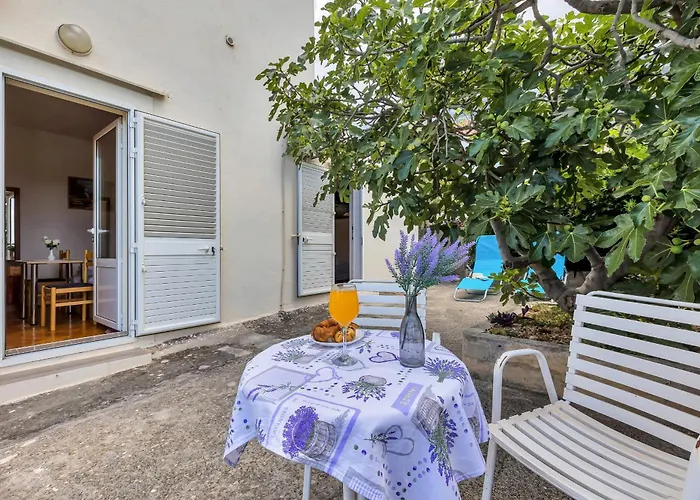 Jakov * Макарска