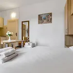 Jakov